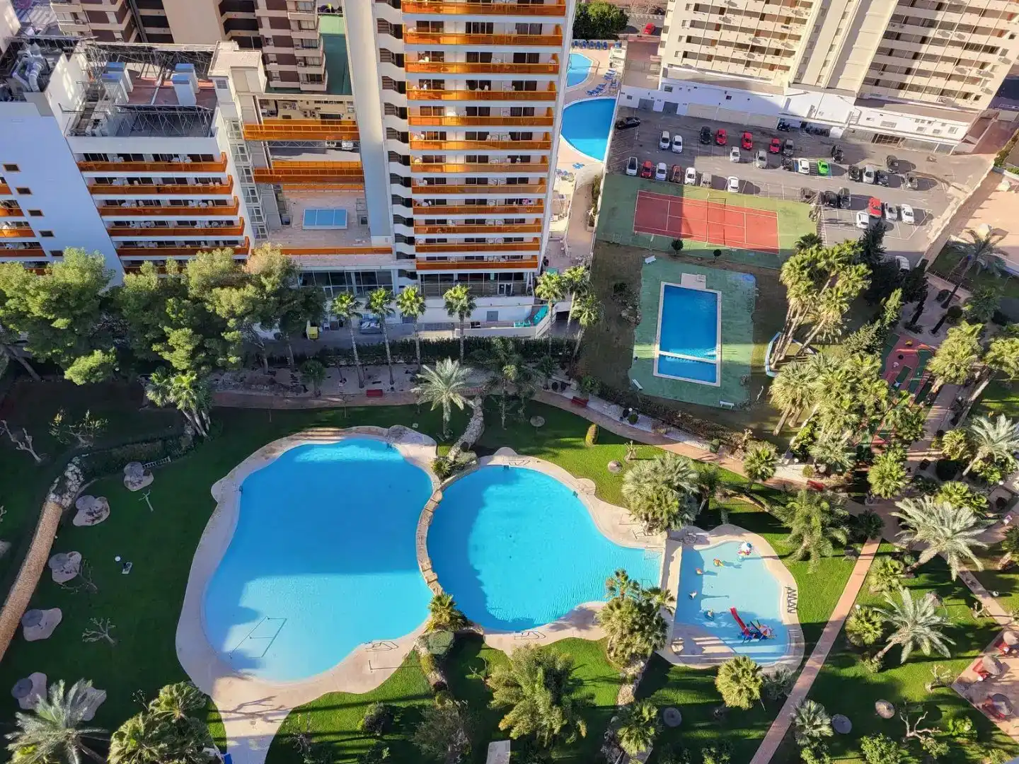 Swimming pool of Flat for rent in Benidorm  with Air Conditioner, Private garden and Swimming Pool