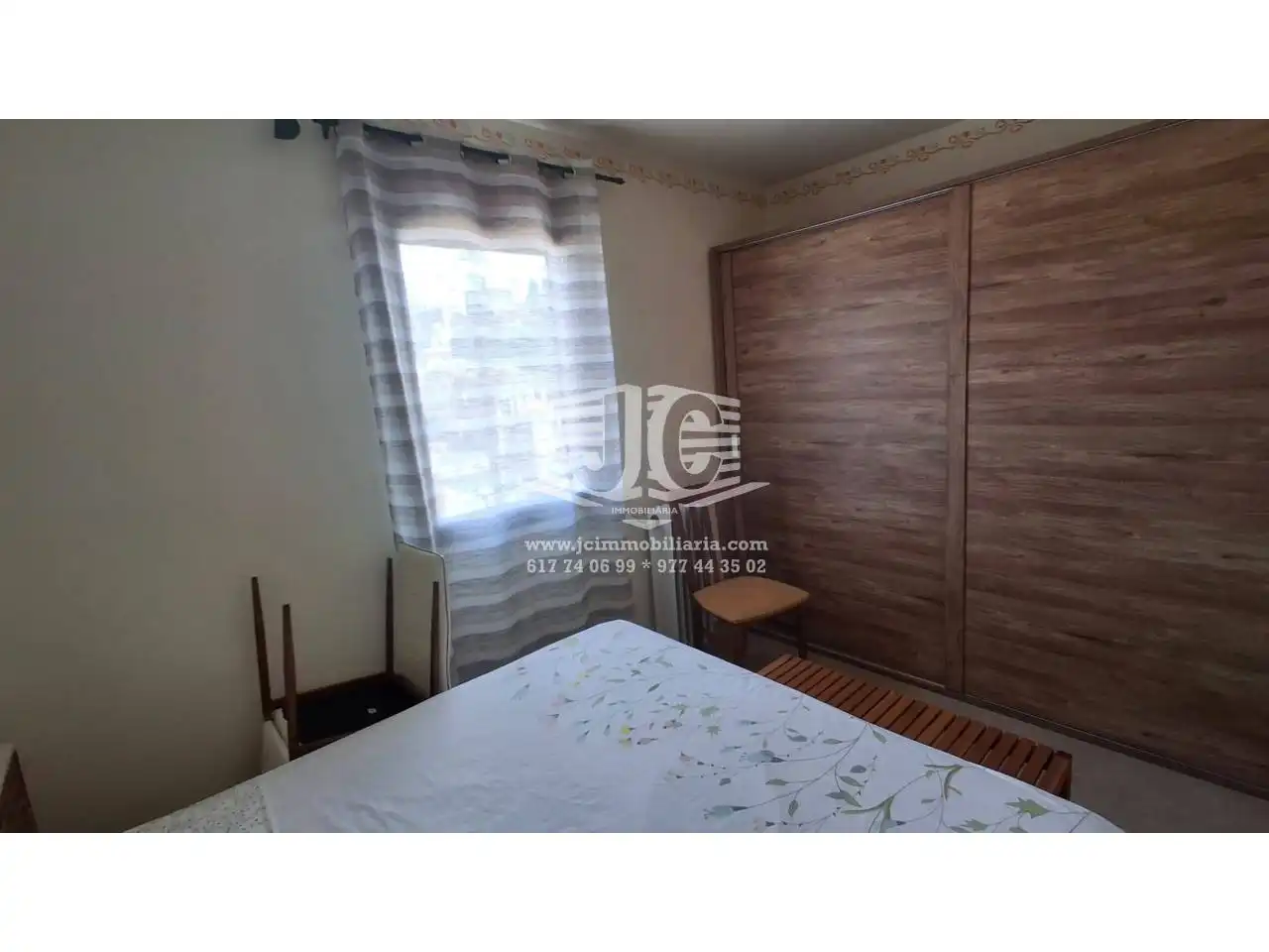 Habitación de Ático de alquiler en Tortosa con Aire acondicionado, Terraza y Amueblado