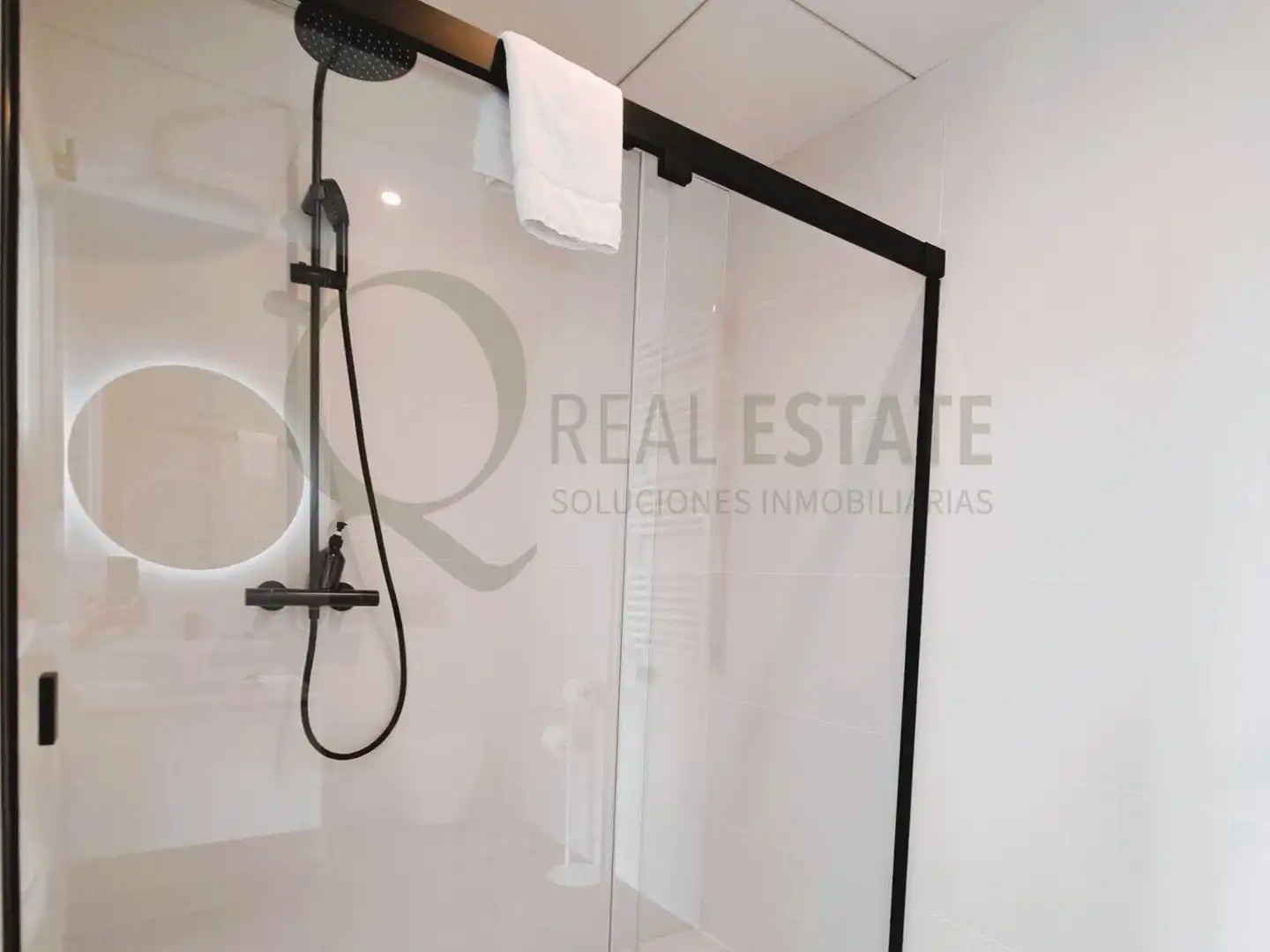Piso con terraza en venta en Avenida Avenida Tellerola, imagen 24