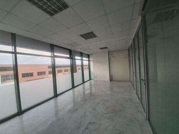 Büro zur Miete in Calle Aviación