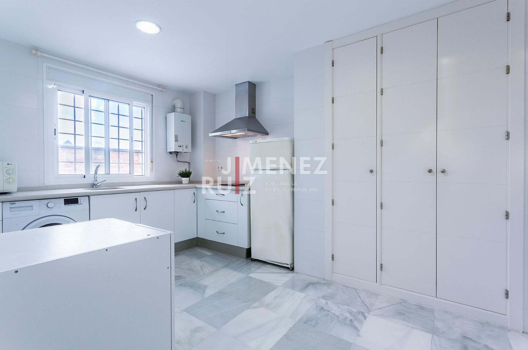Kitchen of Flat for sale in El Puerto de Santa María  with Terrace