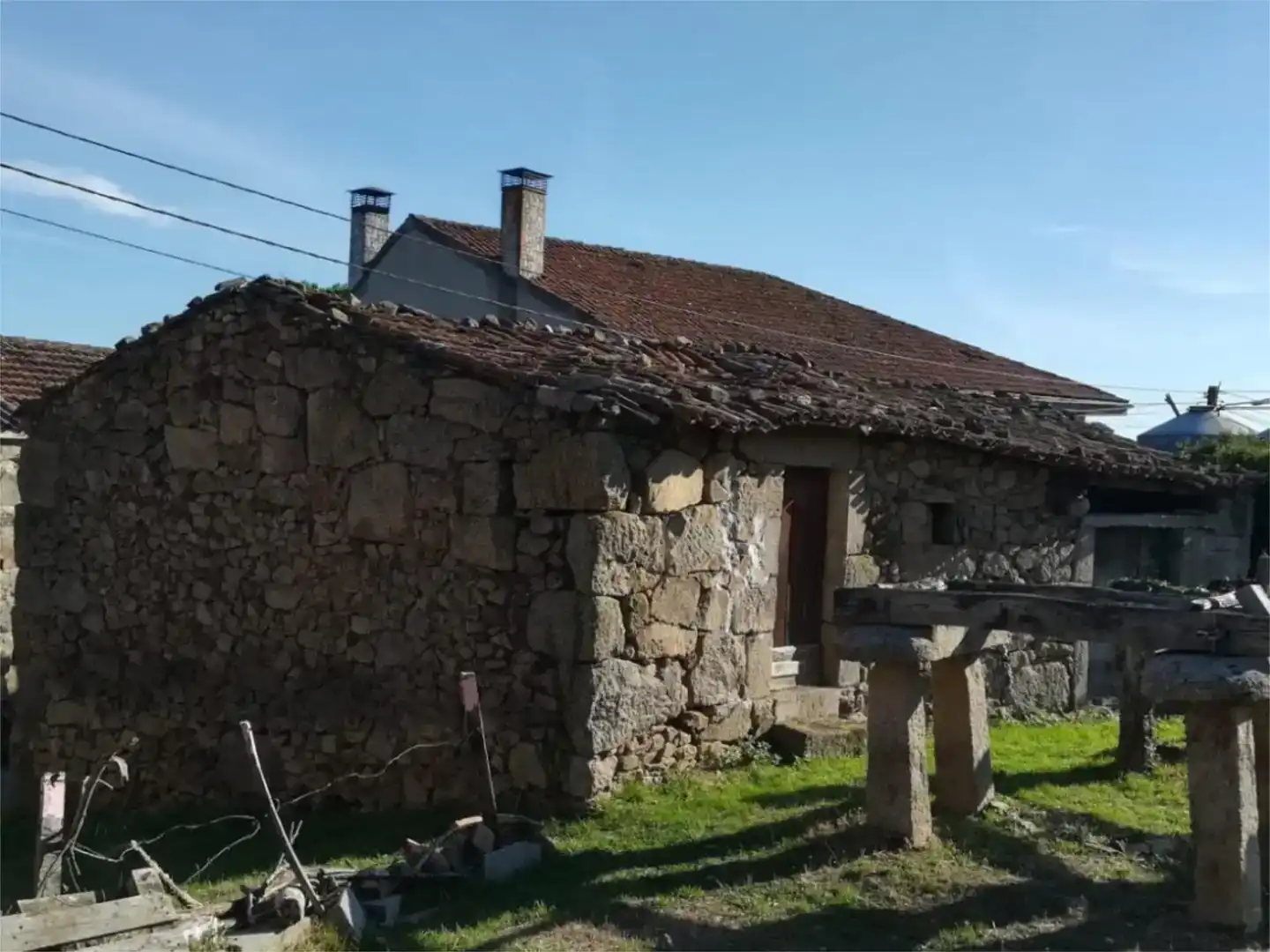 Vista exterior de Planta baixa en venda en A Merca  
