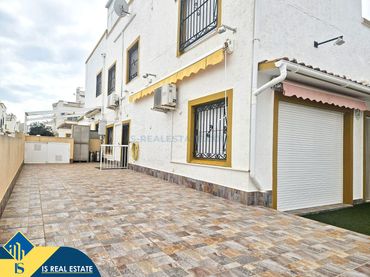 Xalet amb piscina en venda a Orihuela Costa