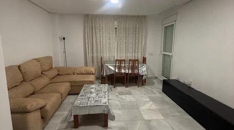 Foto 2 de Piso de alquiler en Martín Carpena - Torre del Río, Málaga