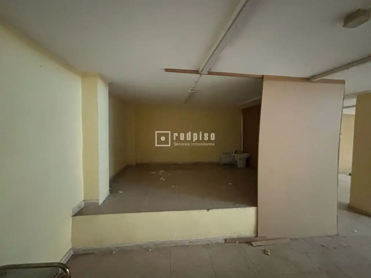 Local comercial en venda a Rodrigo de Pertegás, imagen 4