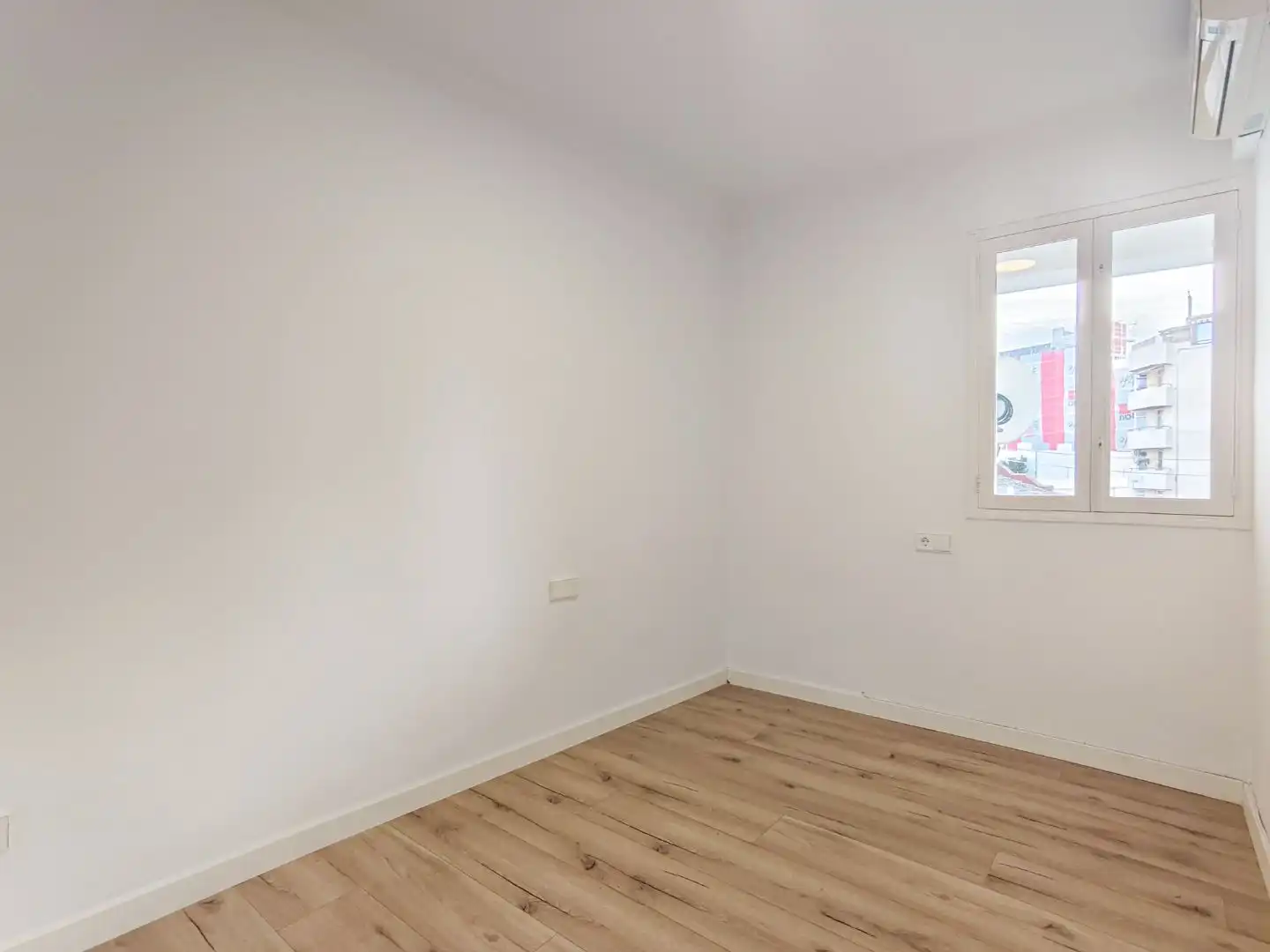 Bedroom of Flat for rent in  Palma de Mallorca  with Air Conditioner, Terrace and Balcony