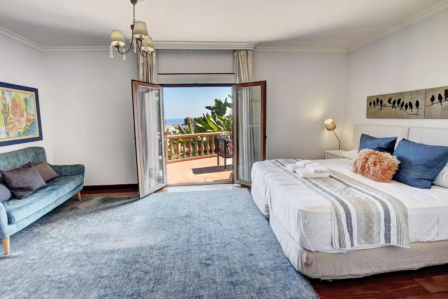 Dormitori de Casa o xalet en venda en Benalmádena amb Aire condicionat, Jardí privat i Terrassa