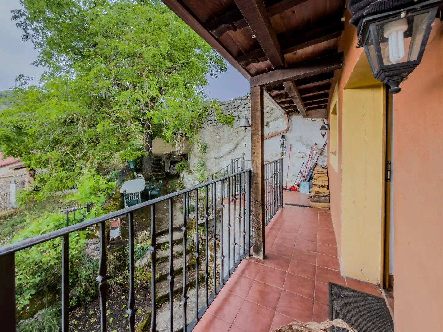 Terraza de Casa adosada en venta en Merindad de Valdeporres con Calefacción