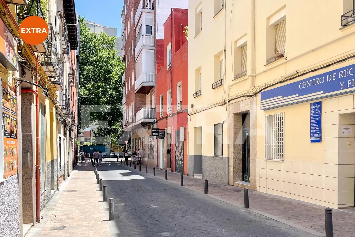 Vista exterior de Planta baja en venta en Madrid