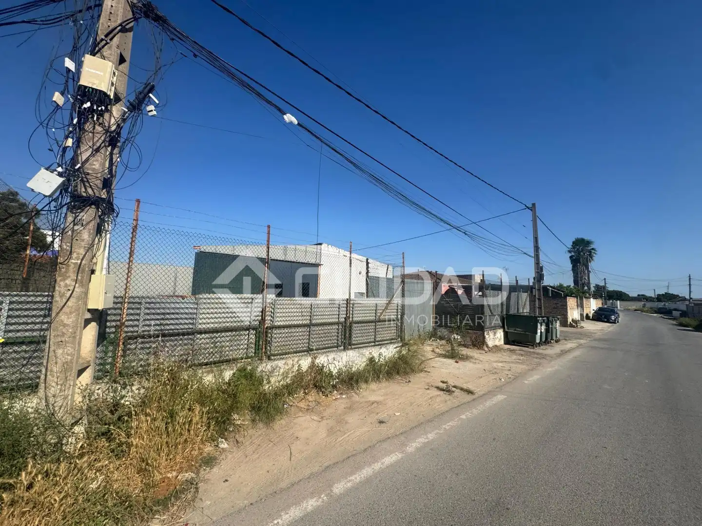 Vista exterior de Nau industrial en venda en Sanlúcar de Barrameda