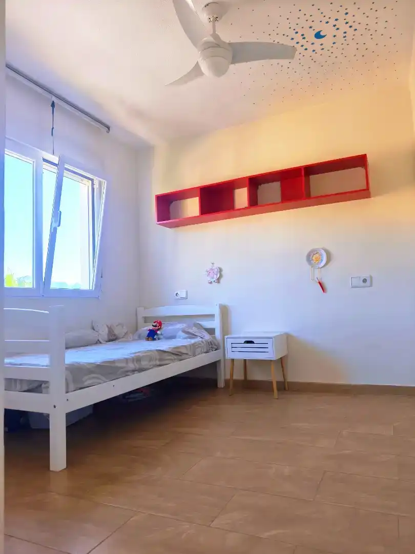 Dormitori de Casa o xalet en venda en L'Alfàs del Pi amb Aire condicionat, Terrassa i Piscina