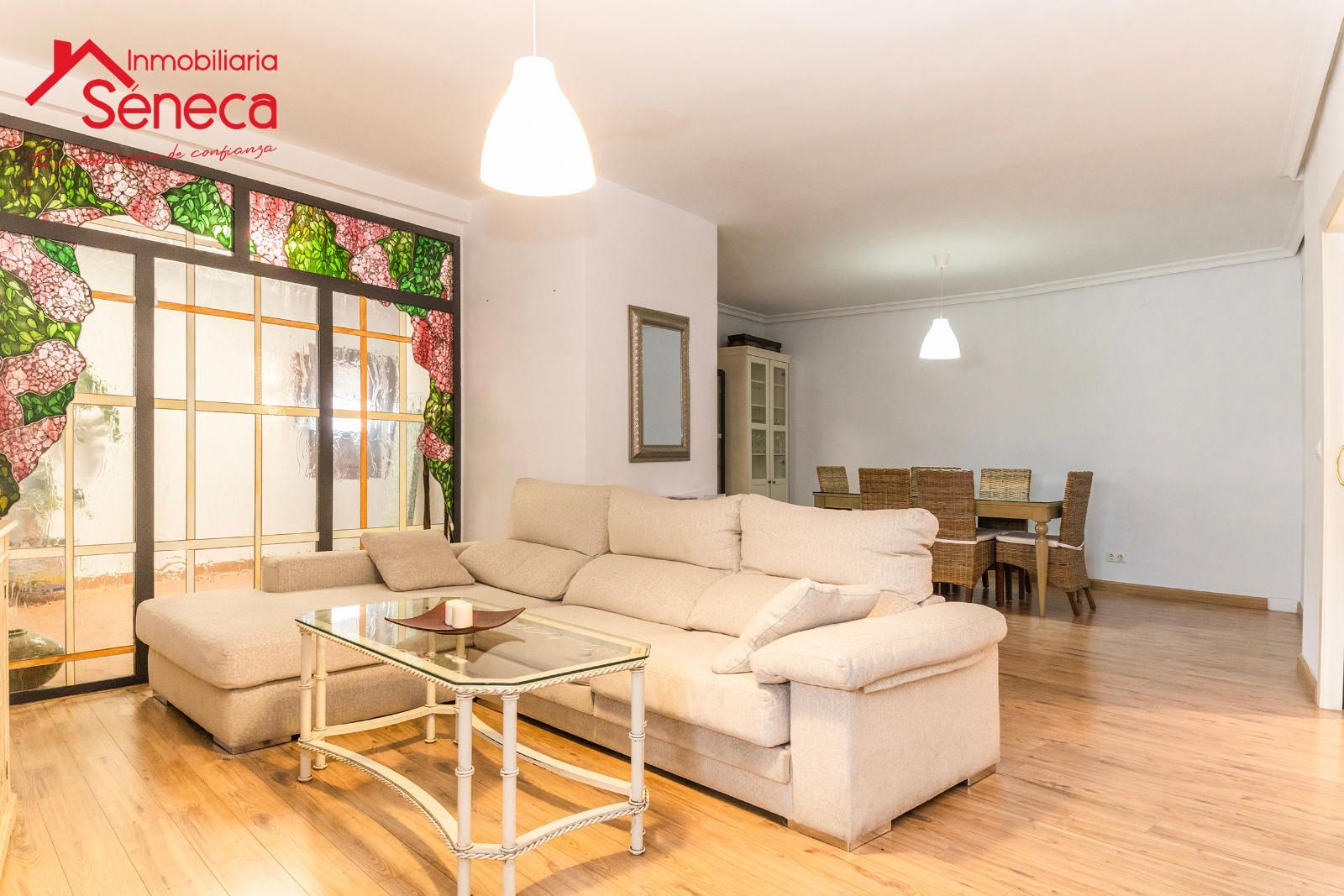 Sala d'estar de Pis de lloguer en  Córdoba Capital amb Aire condicionat, Terrassa i Traster