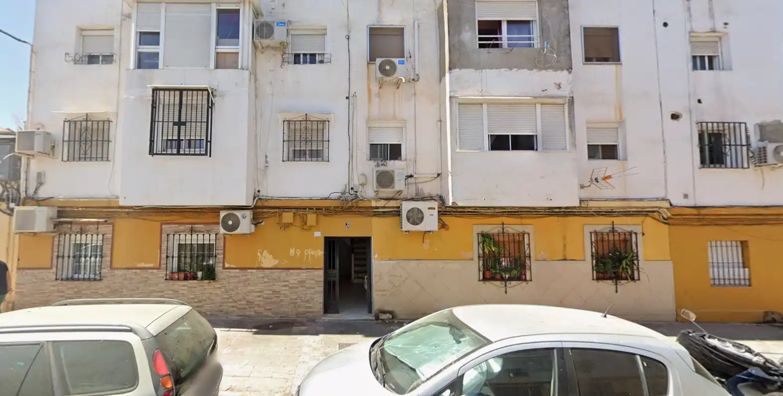 Vista exterior de Casa o chalet en venta en Sevilla