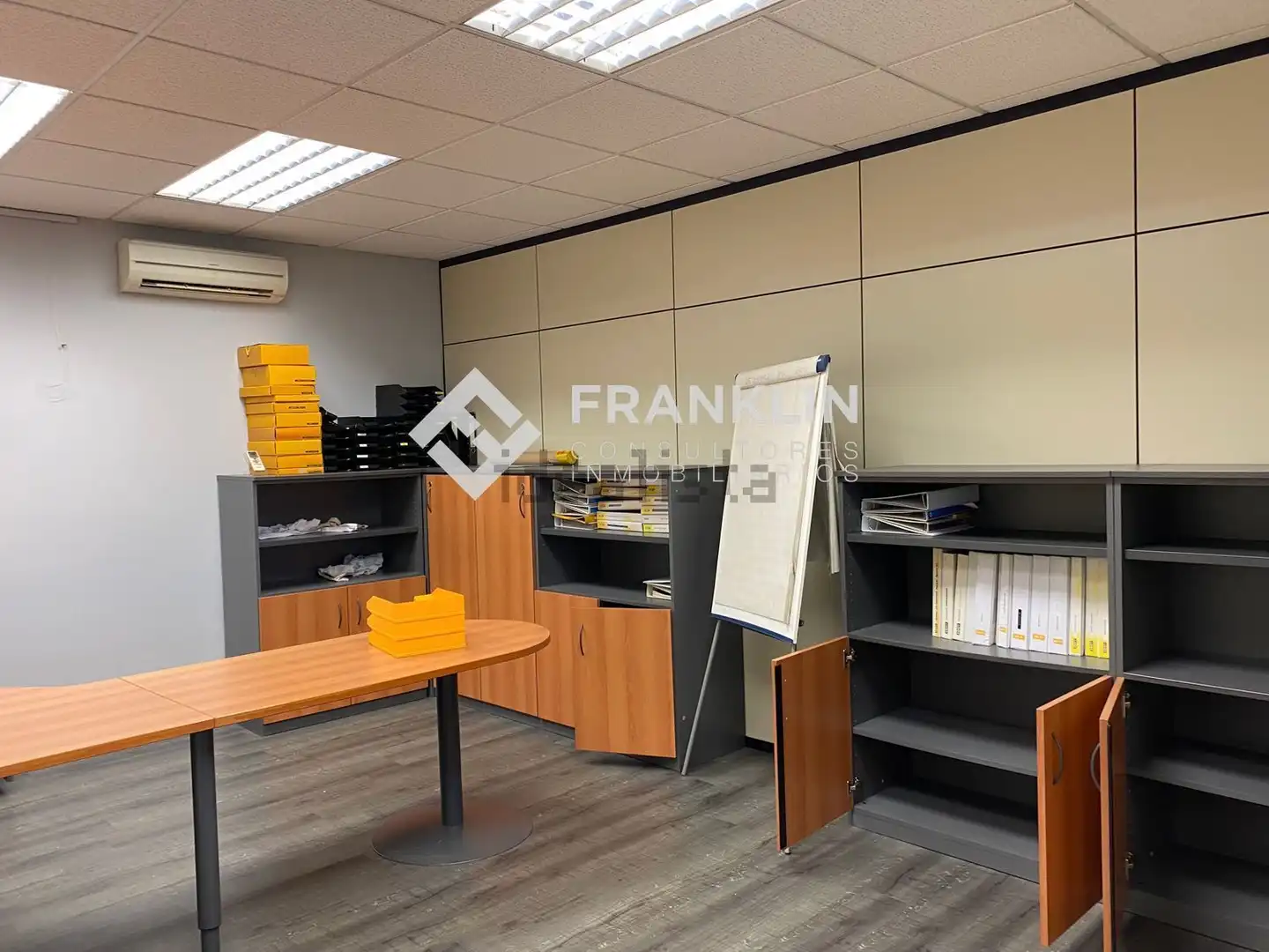 Nave industrial en venta en Cornellà de Llobregat