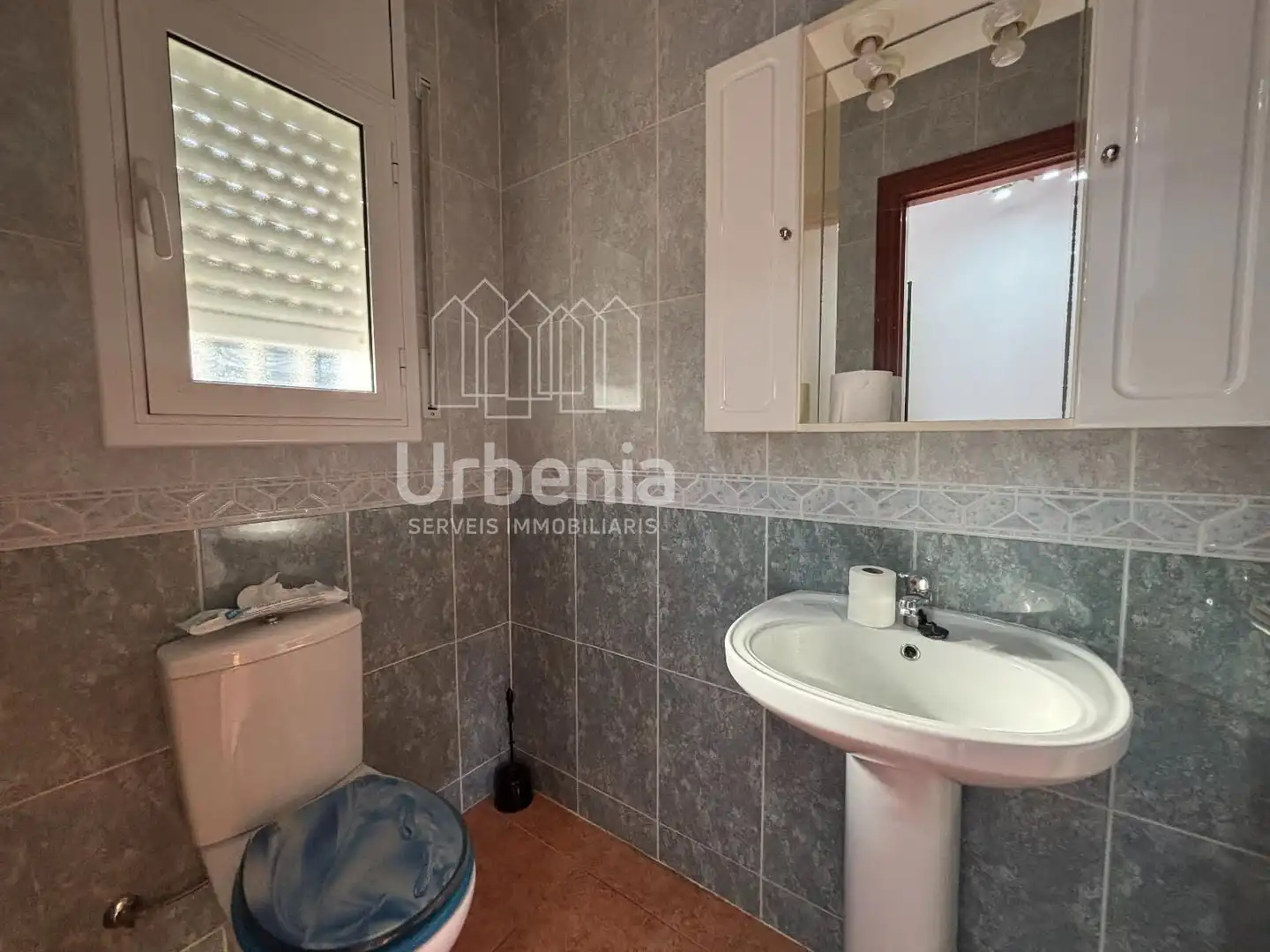 Bany de Casa o xalet en venda en Tordera amb Calefacció, Terrassa i Moblat
