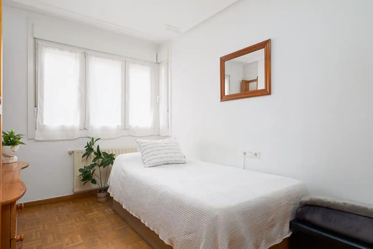 Habitación de Piso en venta en Donostia - San Sebastián  con Calefacción y Trastero