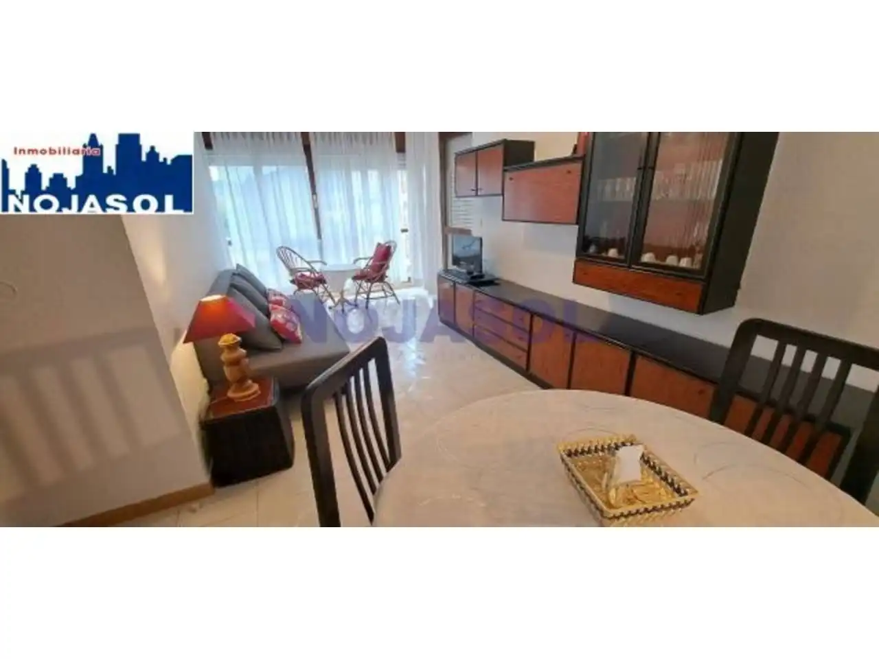 Sala de estar de Apartamento de alquiler en Noja con Terraza y Amueblado