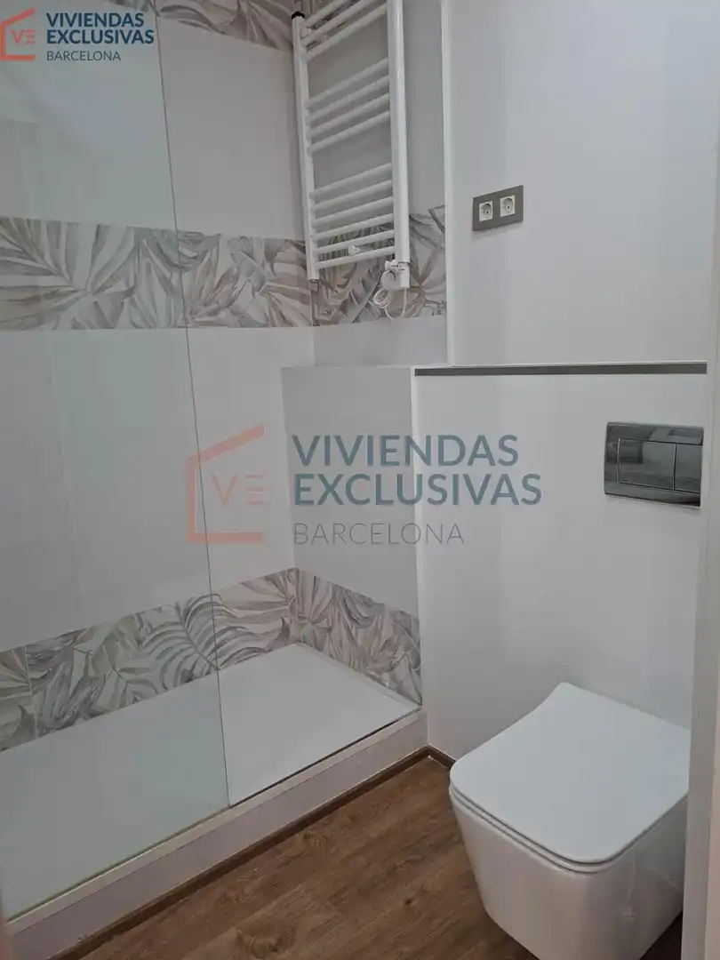 Piso con terraza en venta en Carrer de Viladomat, imagen 18