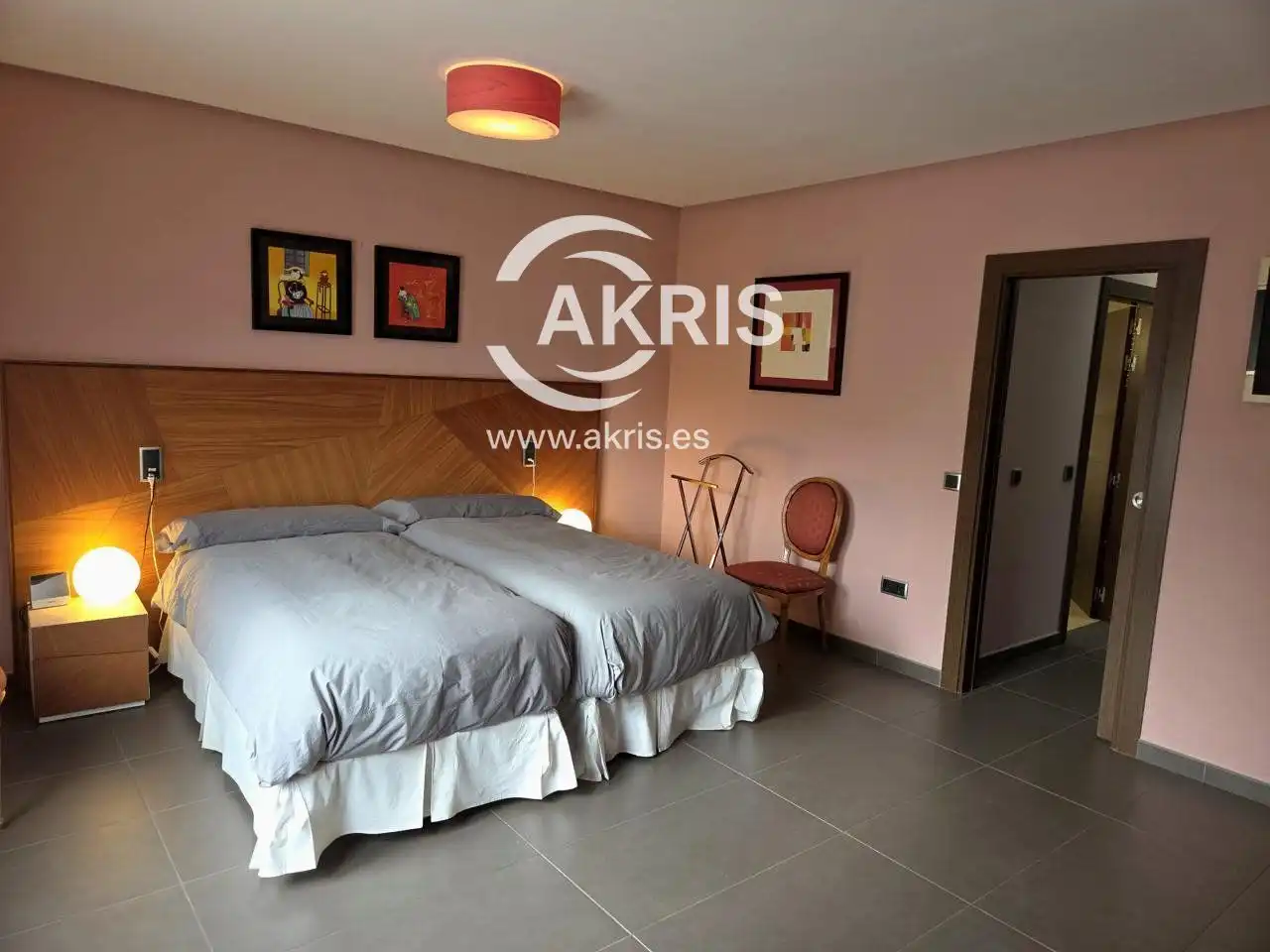 Houses for sale in Calle Monasterio Santa María la Real, Los Cigarrales-La Bastida
