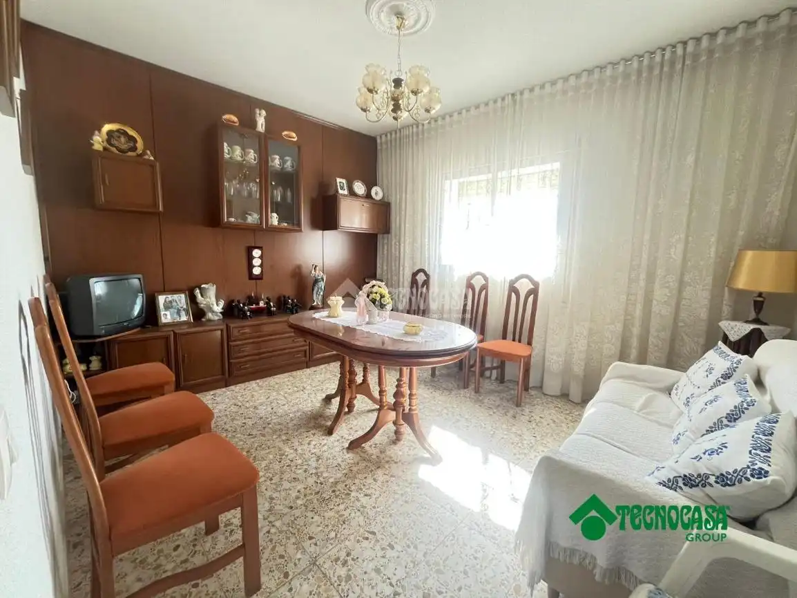 Casa adosada en venta en Santo Domingo-Caudilla