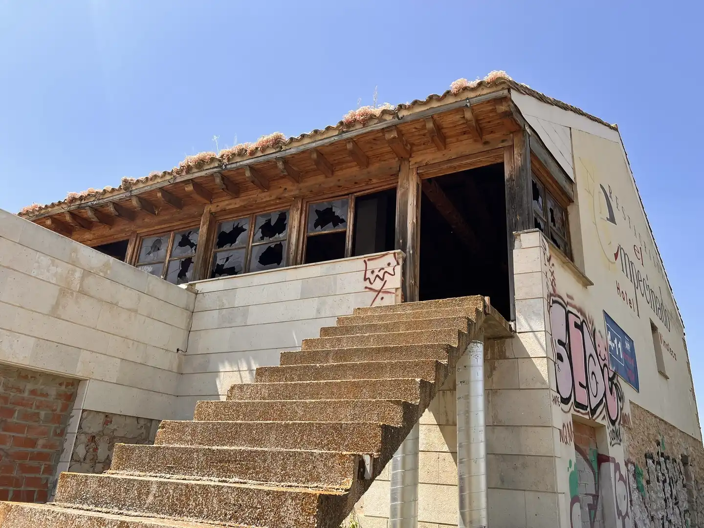 Buildings for sale in C/ Extrarradio , Castrillo de Duero