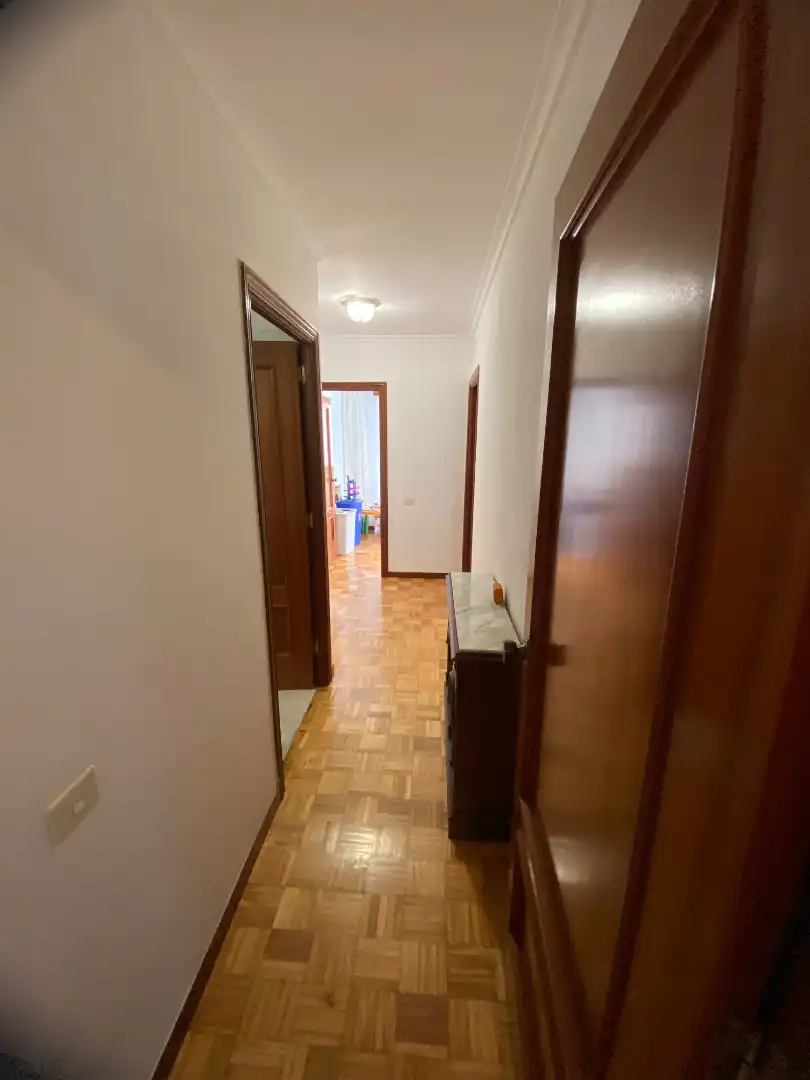 Piso en venta en Vigo  con Calefacción, Parquet y Terraza