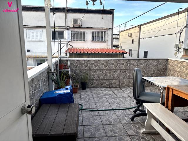 Casa adosada en Venta en Calle Vilches en Entrevías