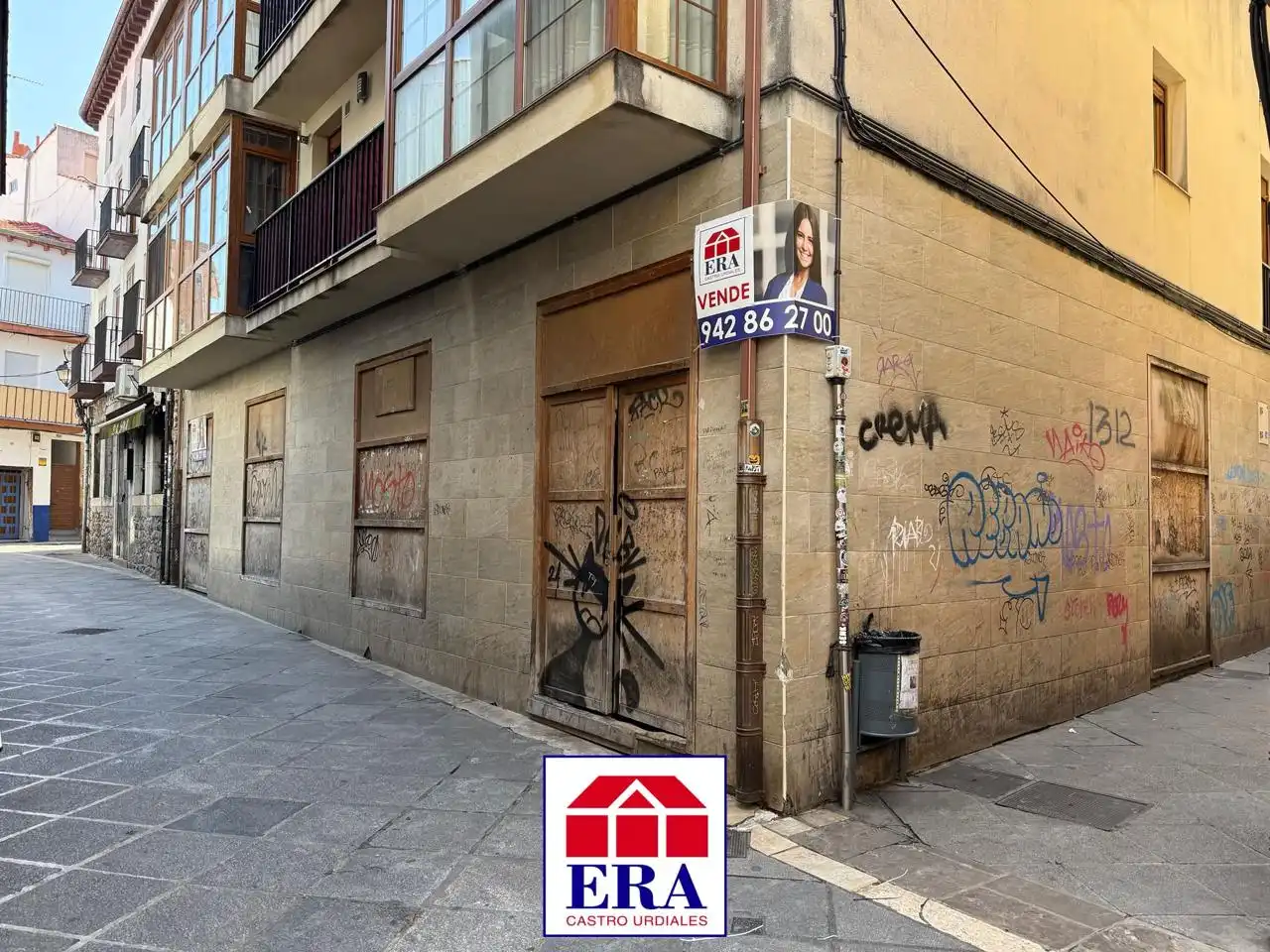 Gewerbefläche zum Verkauf in Cantón La Rua 2
