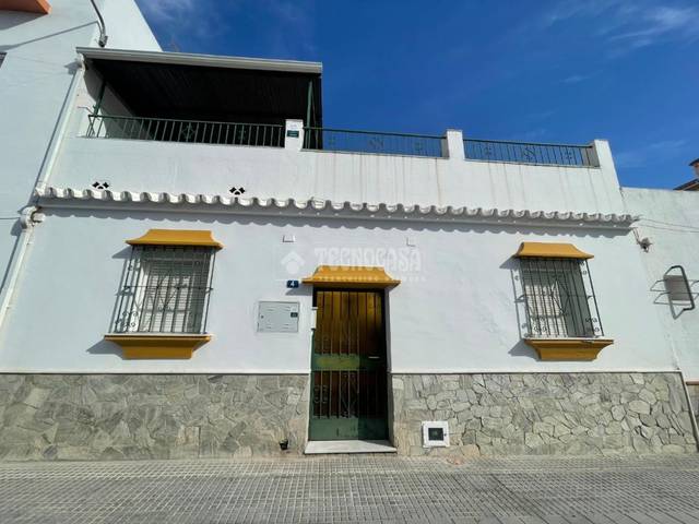 Casa adosada en Venta en C. Díaz Molina en Los Castillejos - La Trinidad