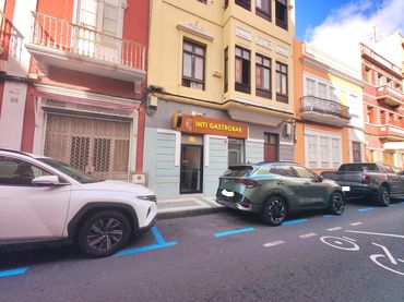 Local comercial en traspaso en SENADOR CASTILLO OLIVARES