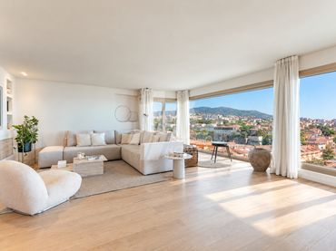 Attique avec balcon à vendre à Passeig del Bellresguard