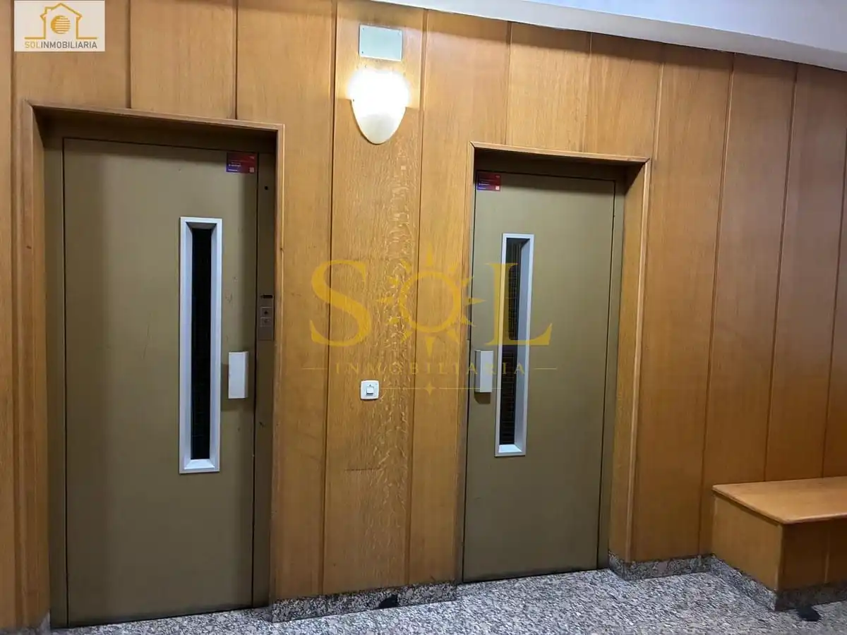 Flat with lift for sale in Calle Sampiro 22, imagen 4