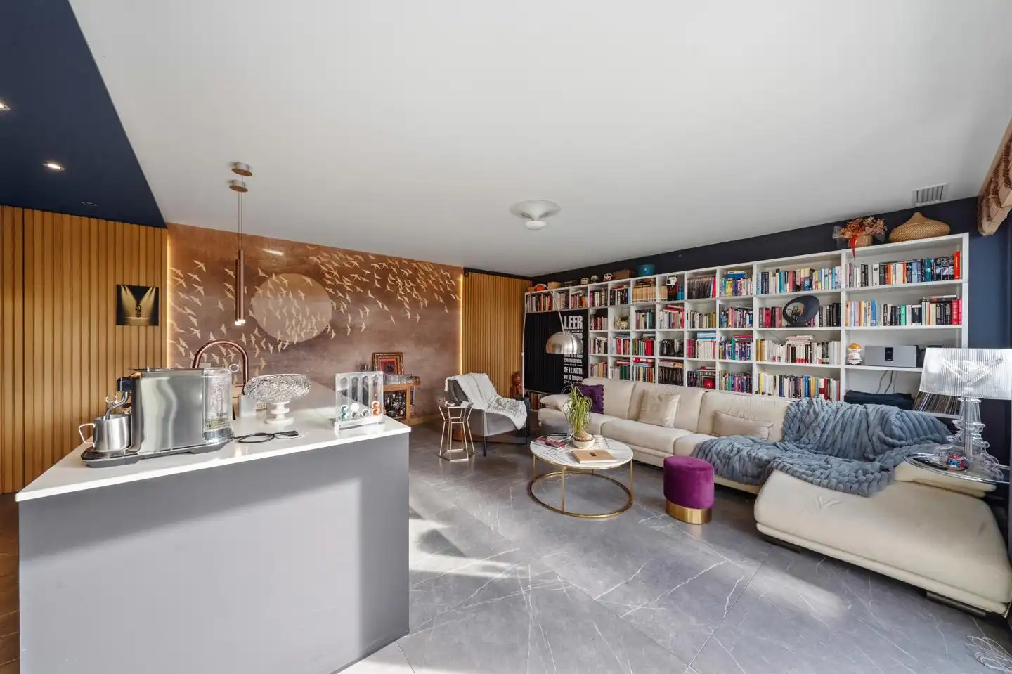 Wohnzimmer von Erdgeschoss zum Verkauf in Madrid mit Klimaanlage, Privatgarten und Terrasse