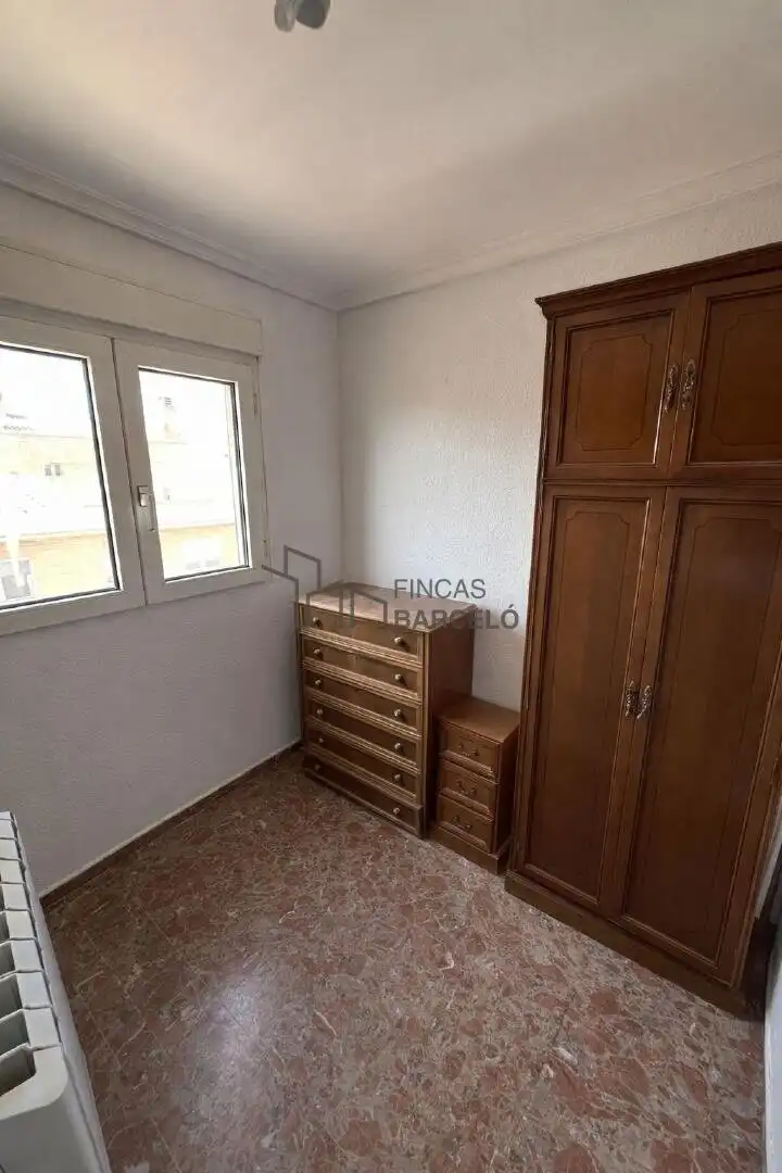Habitación de Casa adosada en venta en Zaragoza