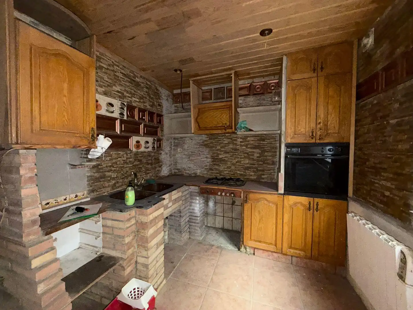 Cuina de Casa o xalet en venda en Pueyo de Santa Cruz amb Calefacció i Terrassa