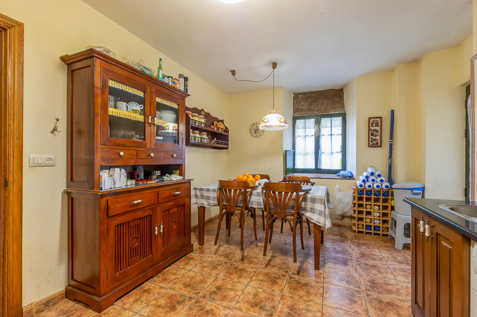 Esszimmer von Country house zum Verkauf in Toques mit Möbliert