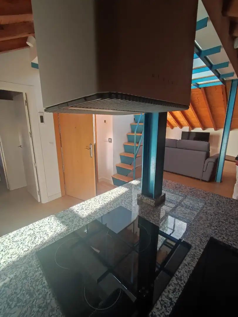 Loft zur Miete in Málaga mit Klimaanlage, Terrasse und Möbliert