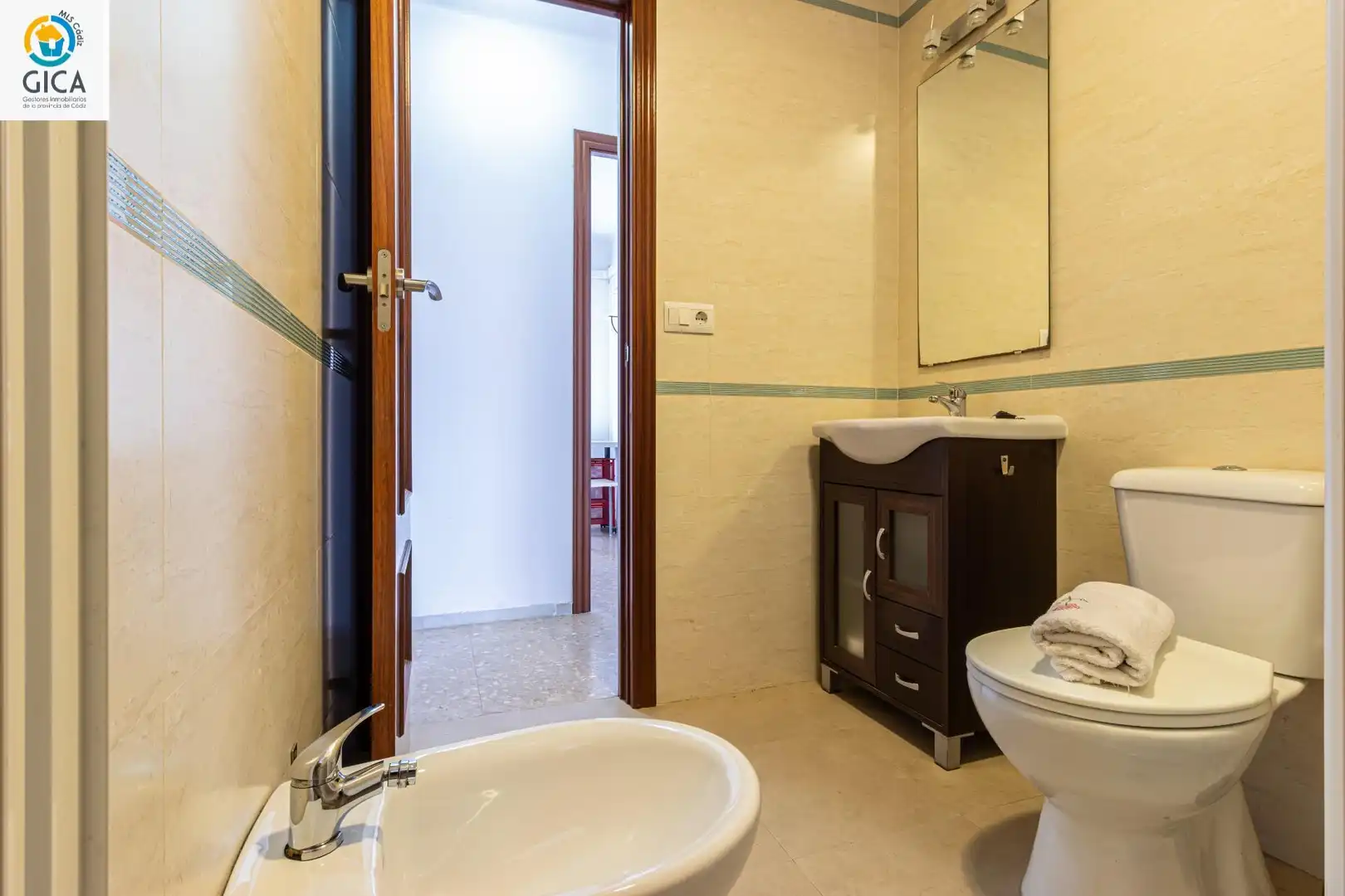 Bathroom of Flat for sale in Jerez de la Frontera  with Air Conditioner, Furnished and Community pool