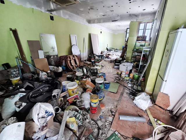 Local comercial en Alquiler en Almendrales