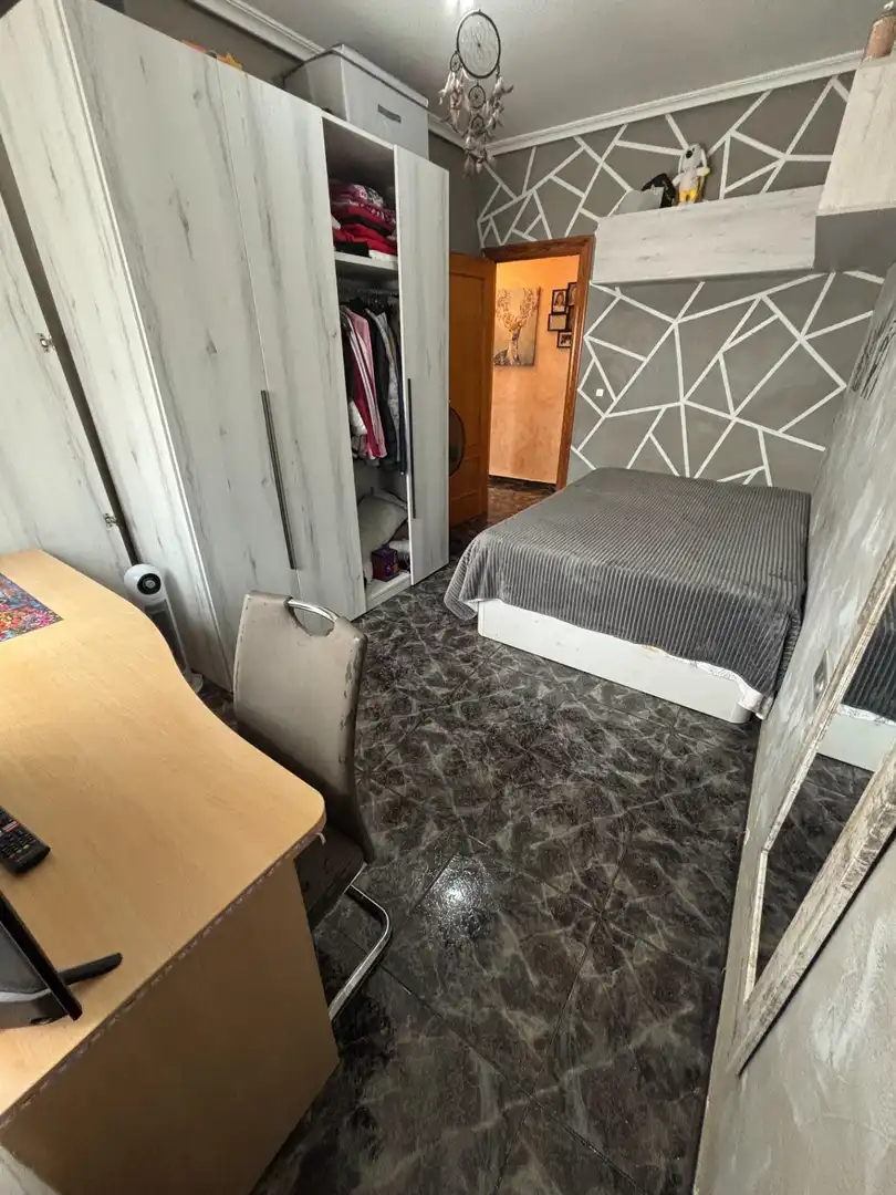 Casa adosada en venta en Calle MARIA DE ZAYAS-B SANTIAGO, 28, Miranda