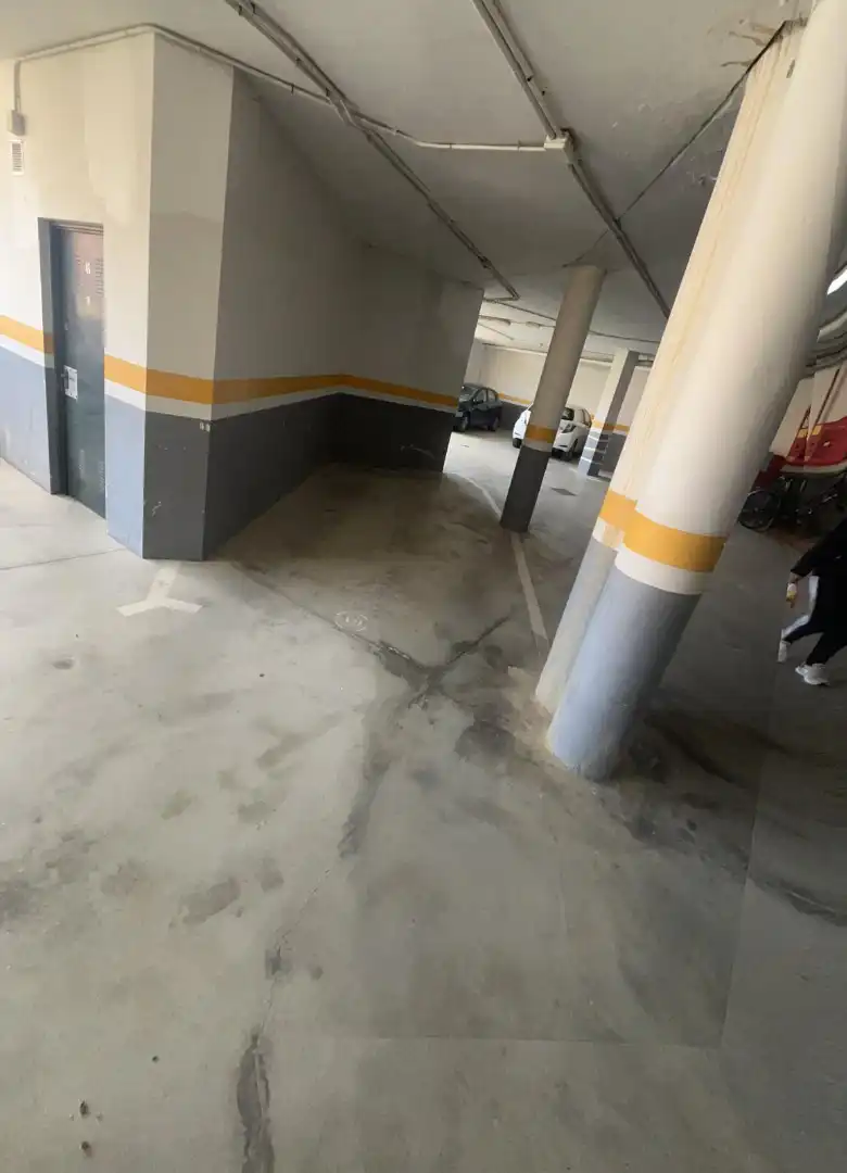 Parking of Flat for rent in Fuengirola  with Air Conditioner, Terrace and Furnished