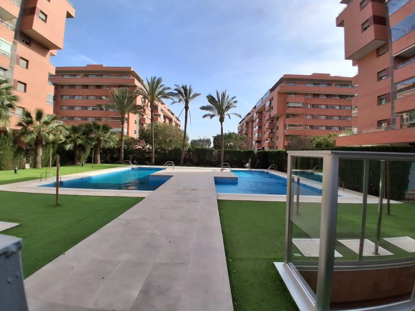 Swimming pool of Flat for sale in Almería