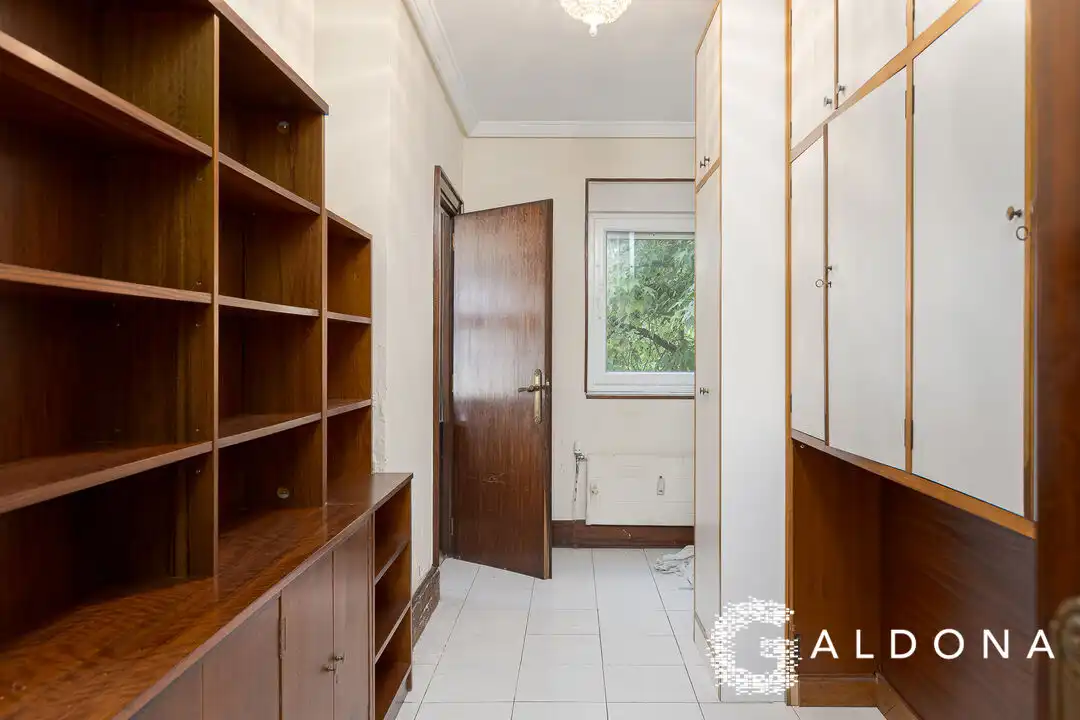 Piso en venta en Donostia - San Sebastián  con Calefacción, Terraza y Balcón