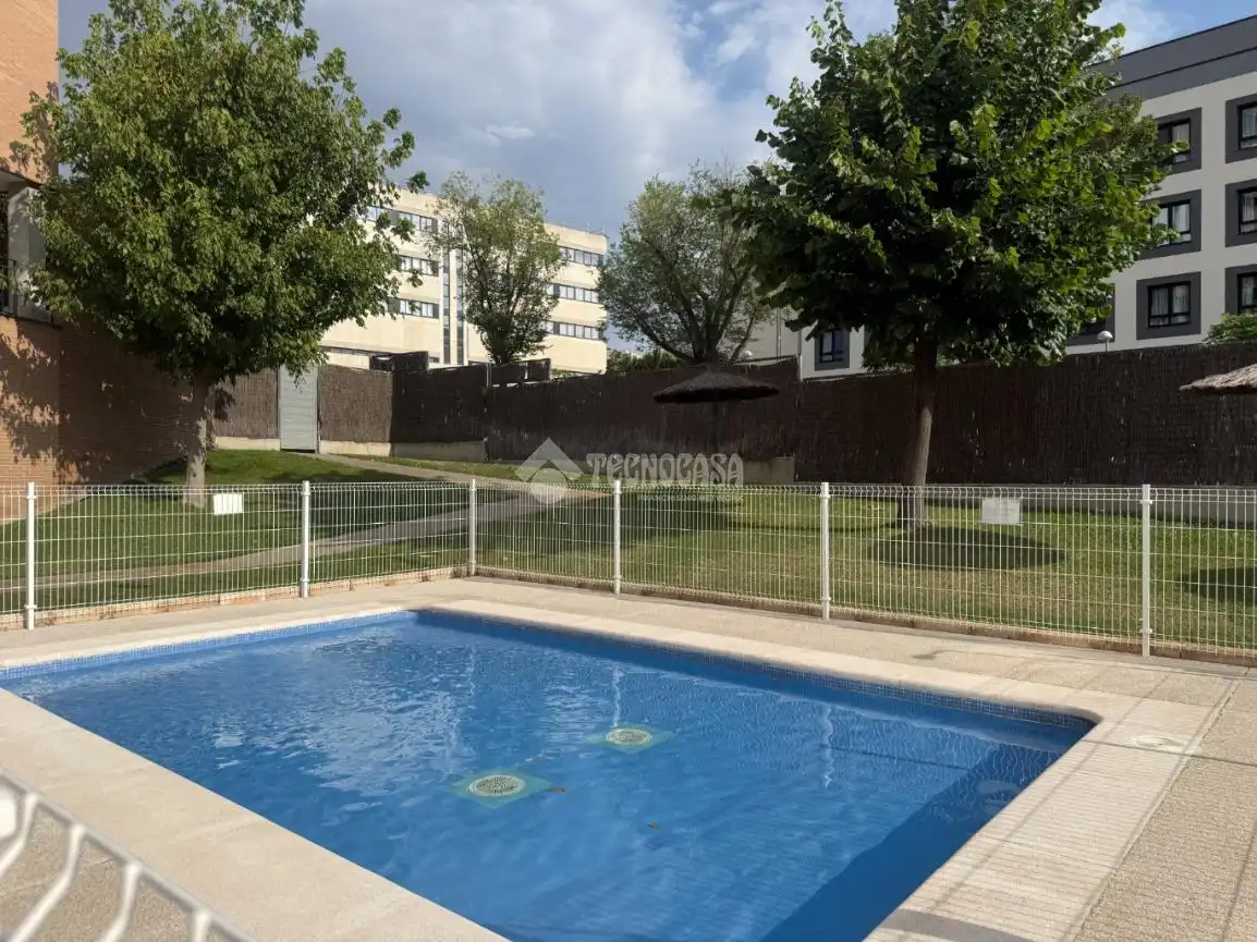 Piscina de Pis en venda en Madrid amb Aire condicionat, Calefacció i Piscina comunitària