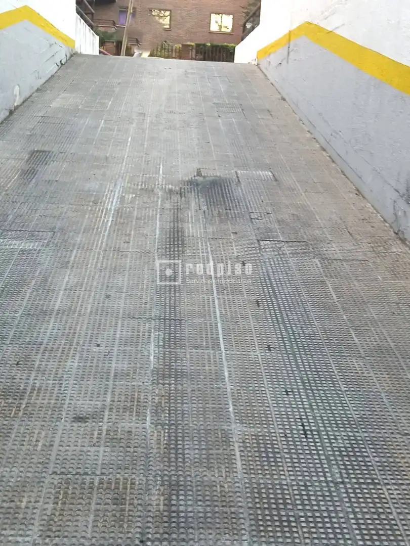Parking of Garage for rent in Madrid