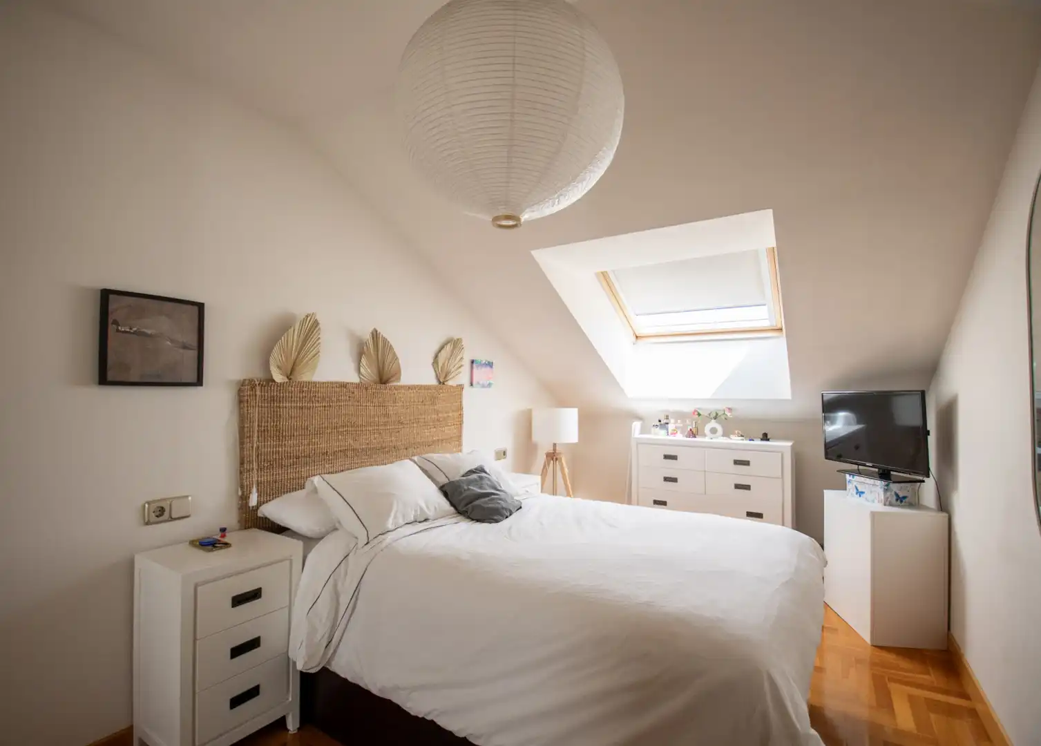 Habitación de Ático en venta en Villaviciosa con Calefacción, Parquet y Terraza