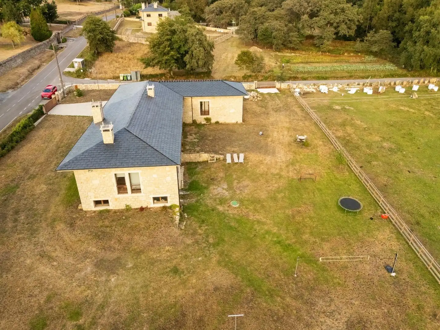 Houses for sale in Friol  with Heating, Private garden and Furnished