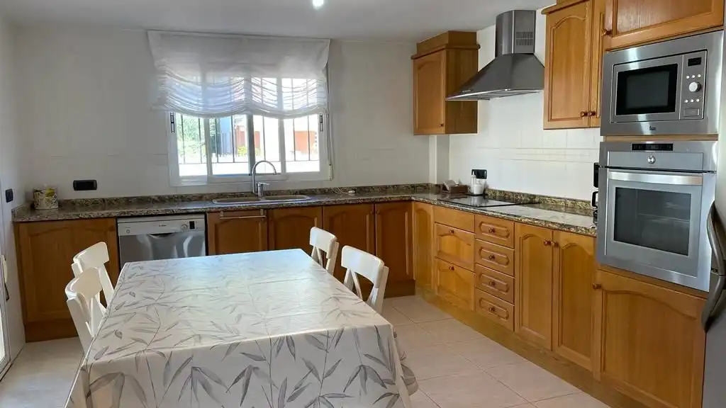 Casa amb piscina en venda a Montornés - Las Palmas - El Refugio, imagen 11