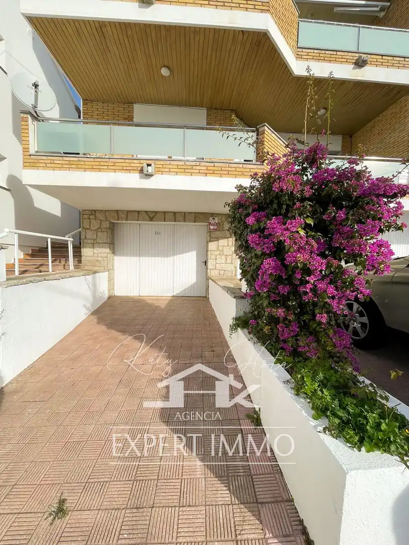 Exterior view of Apartments for sale in Els Grecs - Mas Oliva