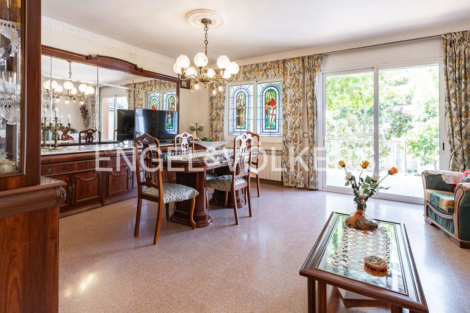 Comedor de Casa o chalet en venta en Martorell con Aire acondicionado, Calefacción y Jardín privado